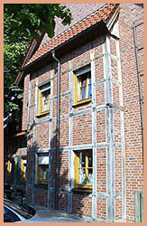 Mehrfamilienhaus, Langefort