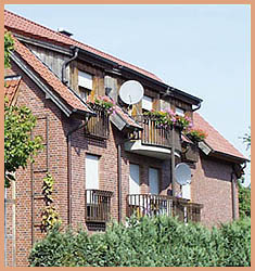 Mehrfamilienhaus, Langefort